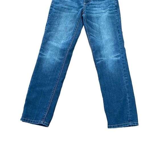 New York & Company Size 6 Jeans Slim Slouch Straight Leg Medium Wash - Picture 3 of 12